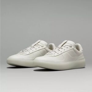 SOLD ON DEPOP - lululemon athletica city verse White Sneakers size 11